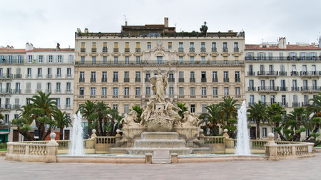 Idées de promenades en amoureux à Toulon (Var).