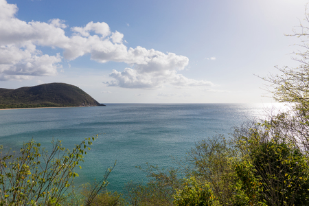 De belles balades romantiques en amoureux à Basse-Terre (Guadeloupe).