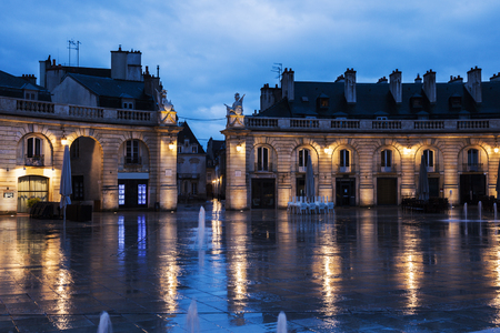 De jolies promenades en amoureux à Dijon.