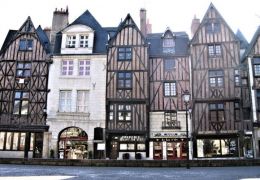 Des idées de promenades romantiques à Tours.